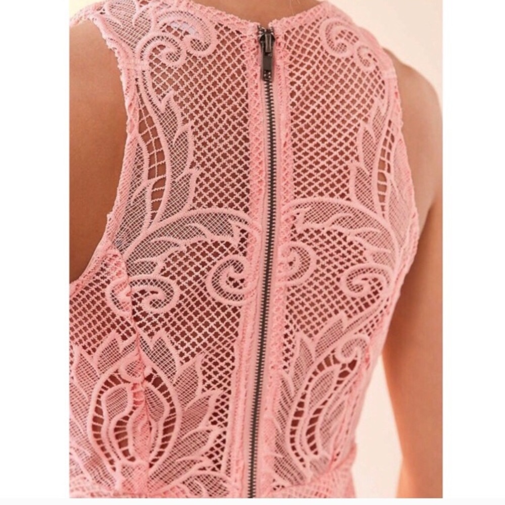 LOVE TRIANGLE Pink Crochet Romper Size S